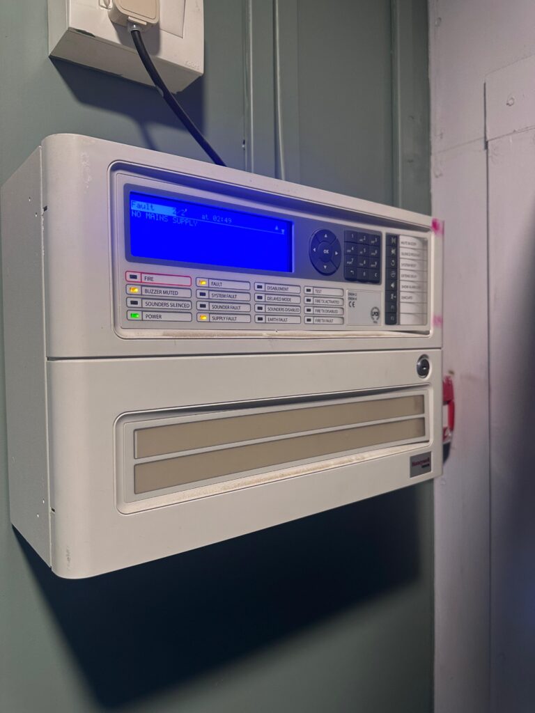 WhatsApp Image 2025-09-15 at 14.48.18